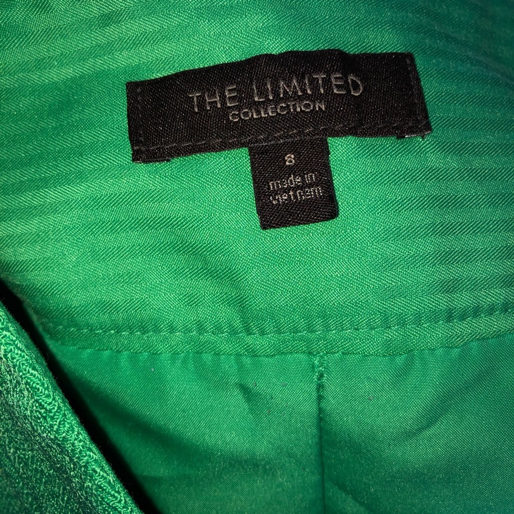 🦄 Grassy green Skirt size 8